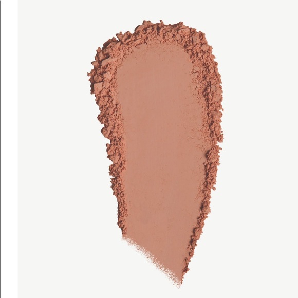 New Cover FX Pressed Mineral Foundation! P60 - Picture 2 of 7